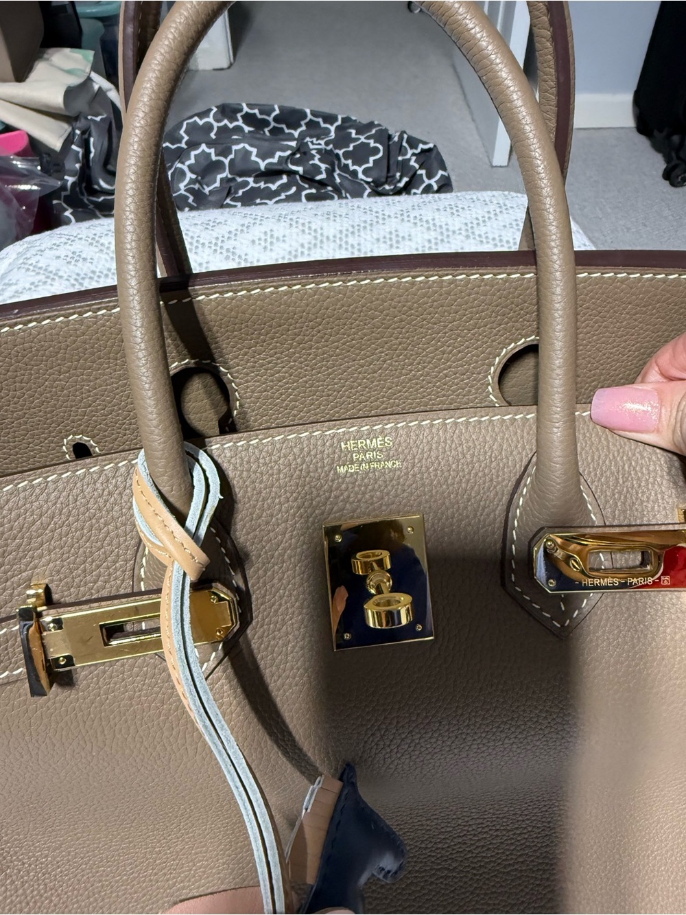 Hand sewn Taupe Structured Top-Handle Leather Tote with Charm size 30 - Picture 7 of 7